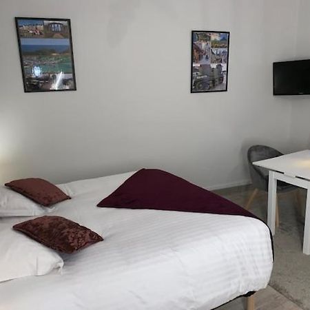Appartement Rez De Chaussee Gold Beach Bayeux Esterno foto